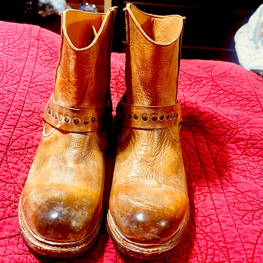 women BED/STU boots nice boots